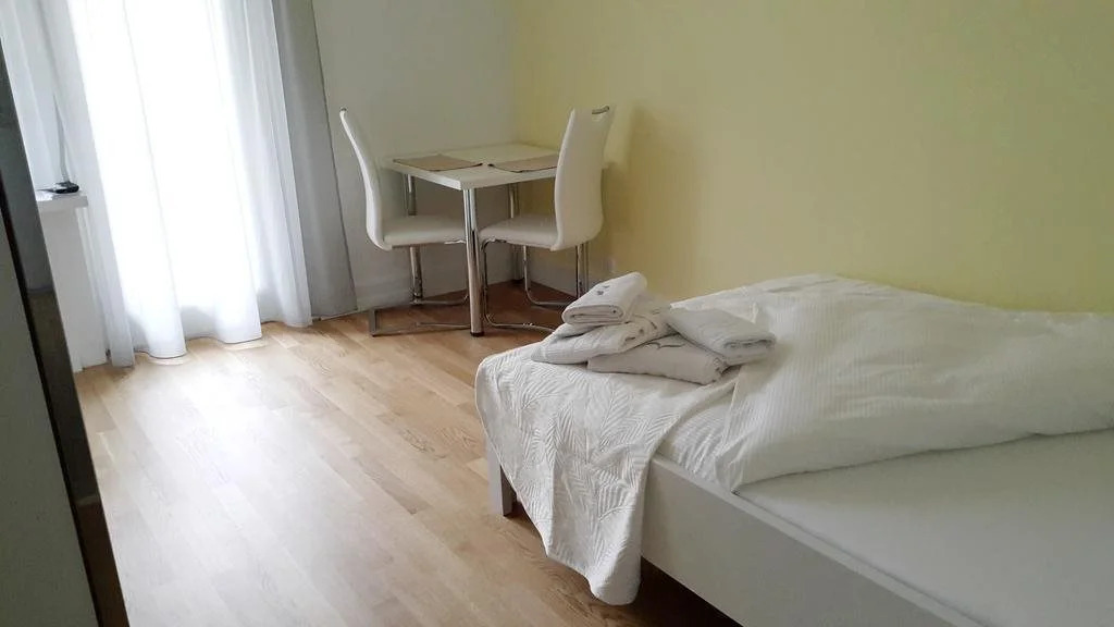 Residence Serviced House