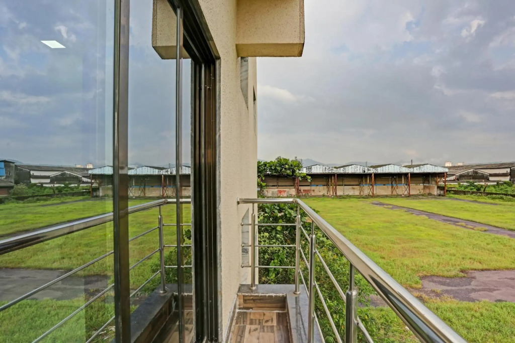 OYO 70016 Om Sai Ram Residency