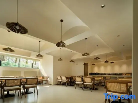 Burqin Sanxun View Hotel (Irtysh River Branch)
