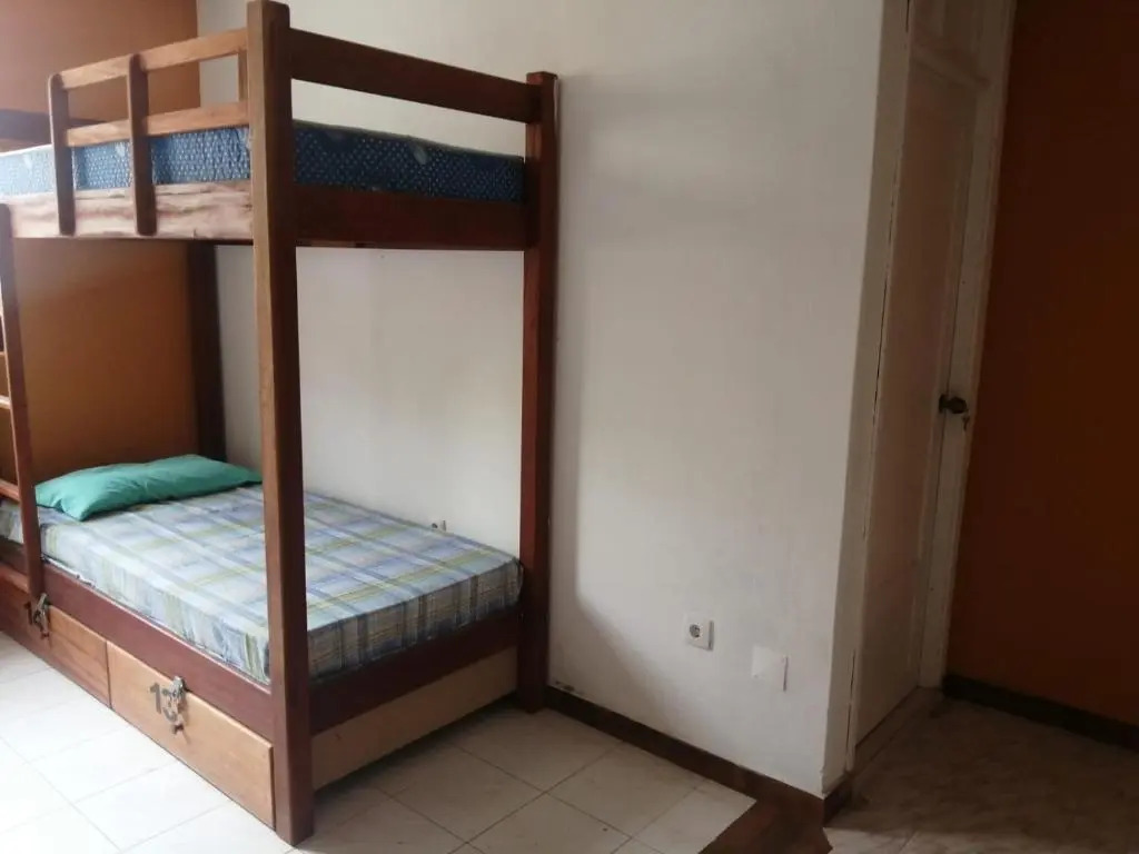 Surf House Hostel