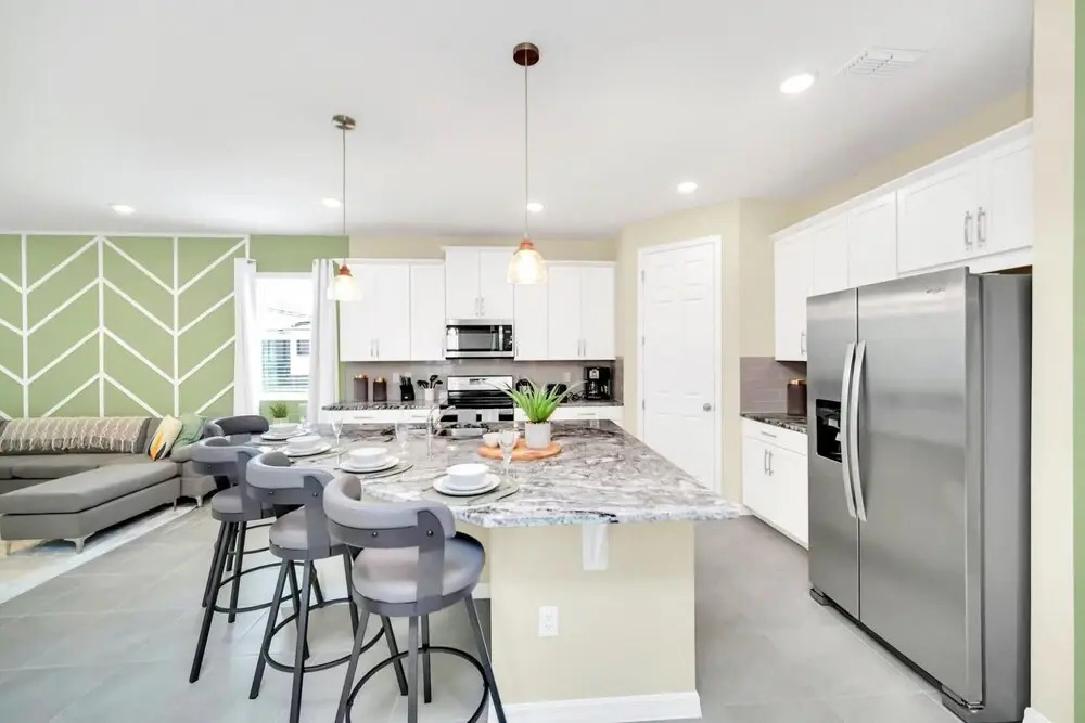 8BR Home Near Disney w Pool Hot Tub Games
