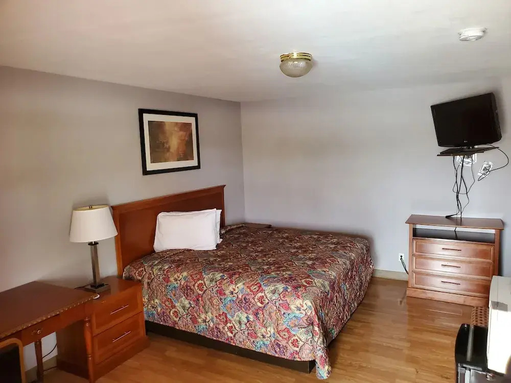 Lazy T Motel
