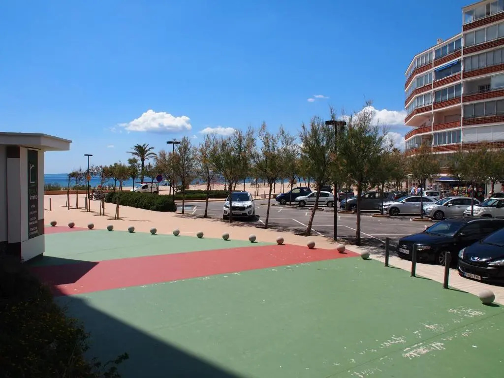 Miramar 2c