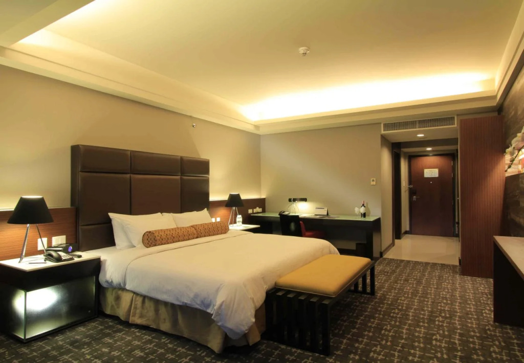 The Bellevue Manila