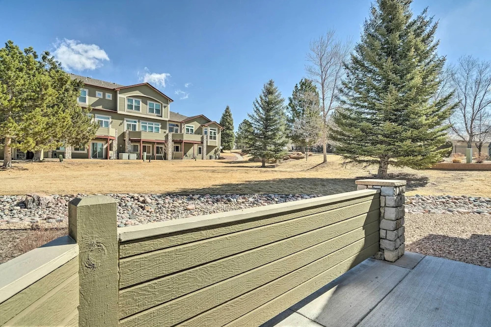 10 Mi to Dtwn: Colorado Springs Townhome