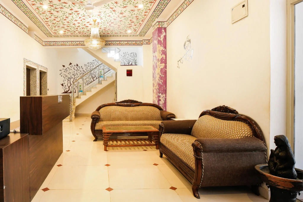 OYO 65920 Hotel Shree Daulatgarh