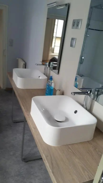 Mairie -Appt 75m2 -3 Chbres Separees