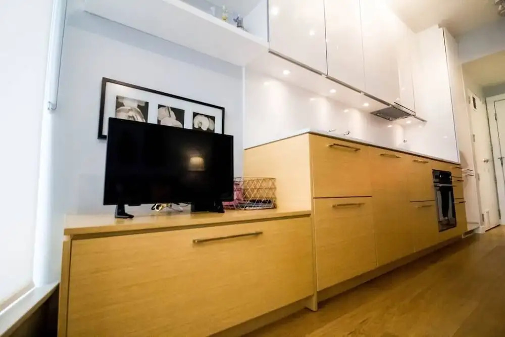 Victoria Harbour View Suite- slp 4
