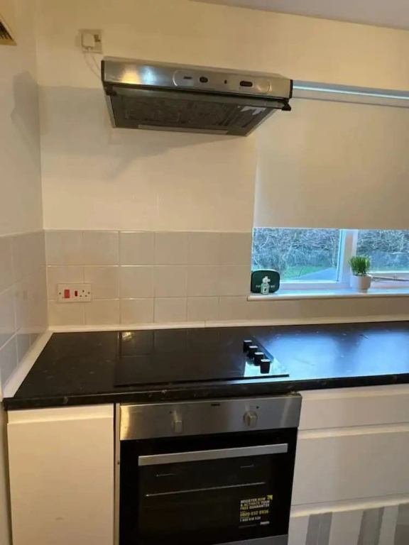 Cozy Northolt Hideaway 1BR Free Wifi Streetparking