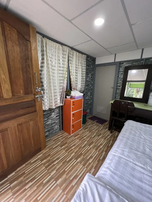 Baan Tarn Naam