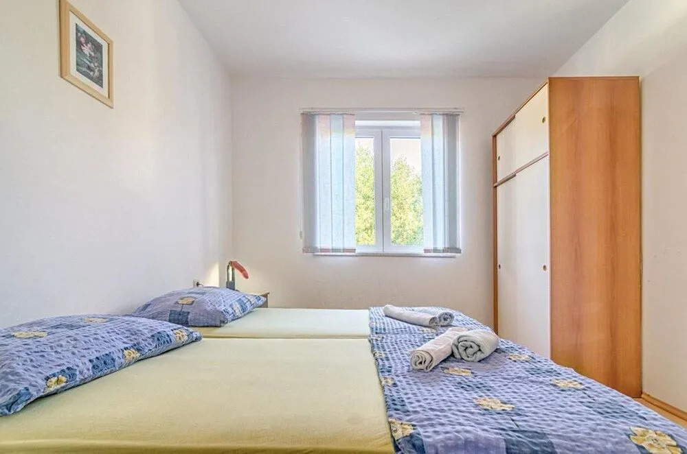 Comfort Pool Apartments