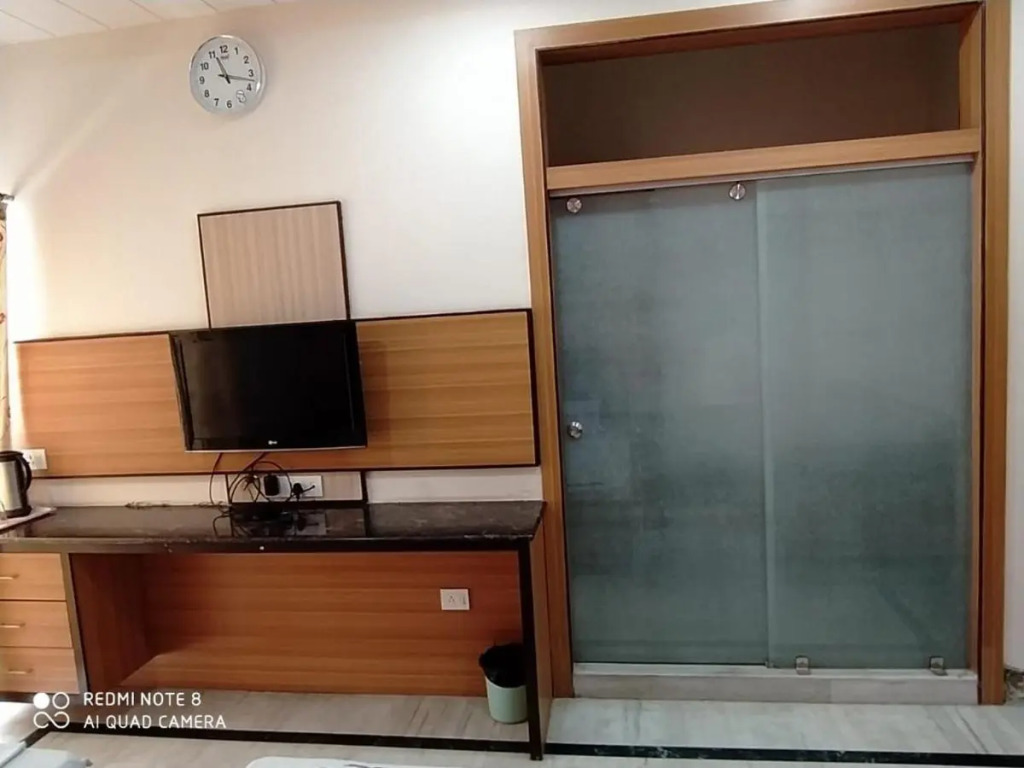 Hotel Anuvibha Malviya Nagar