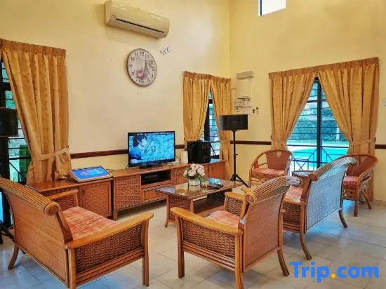Yussy Homestay at Afamosa Villa