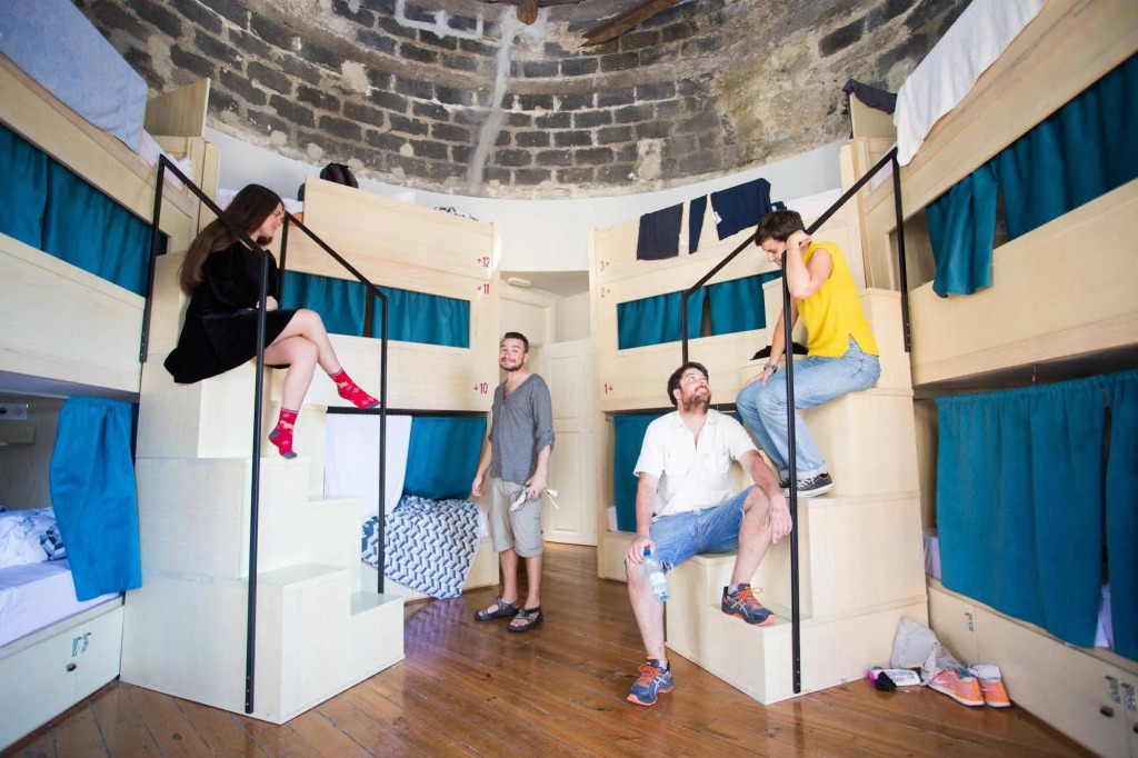 Nice Way Porto Hostel