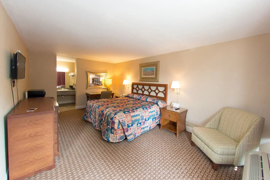 Audubon Inn