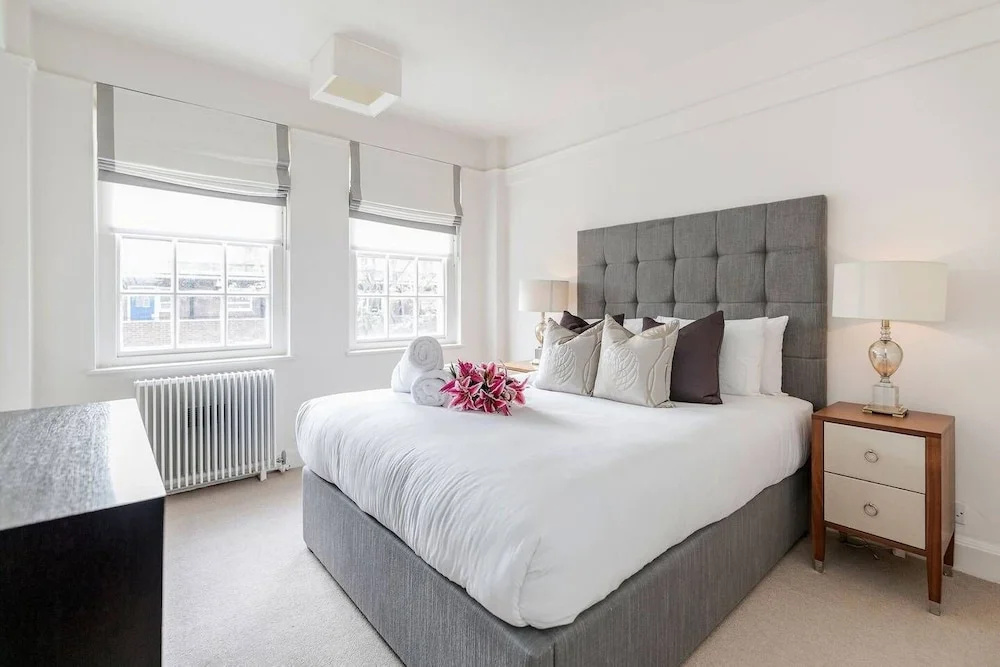 1 Bedroom Apartment in Chelsea - 43