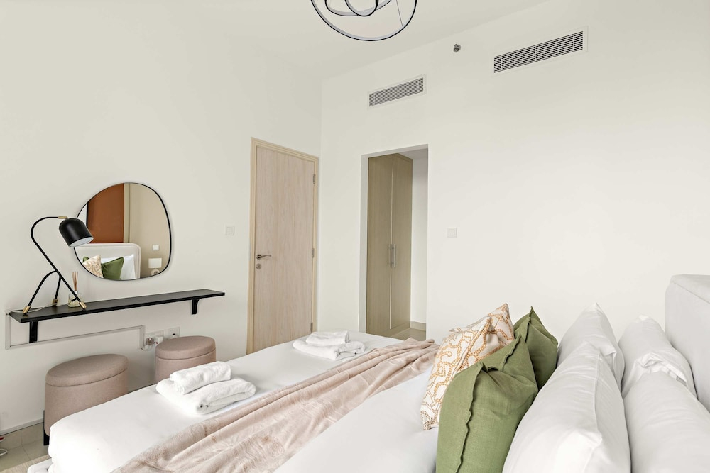 Silkhaus Signature 1BR Afnan Production City
