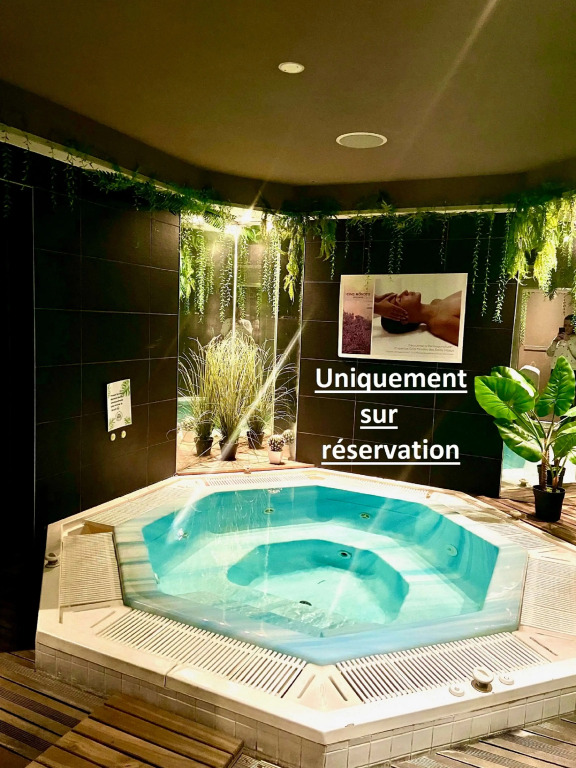 Kyriad Restaurant Centre SPA Vichy