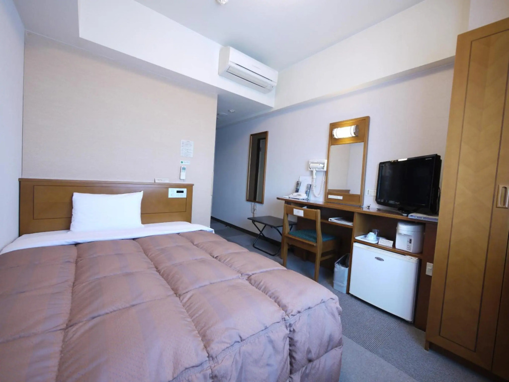 Hotel Route-Inn Matsusaka Ekihigashi