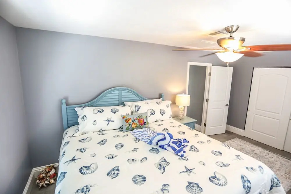 2704-2706 Estero Amazing Beach House