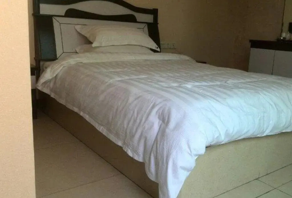 Zigong Baiyun Hotel