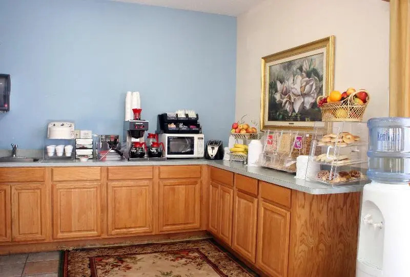 MAGNOLIA INN of BILOXI,OCEAN SPRINGS,PASCAGOULA & GAUTIER