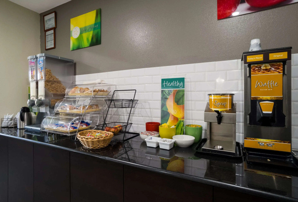 Econo Lodge Brownsville