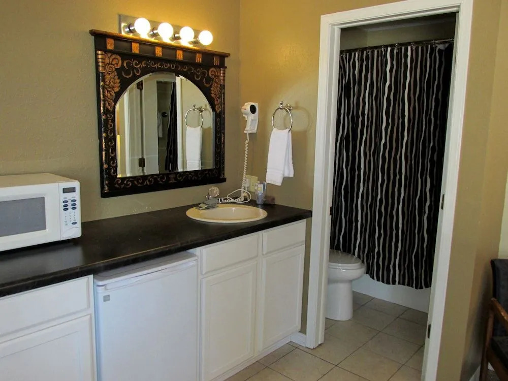 Brydan Suites