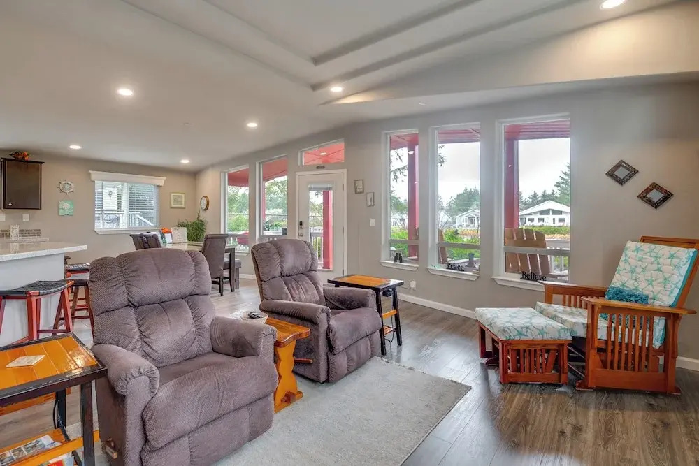Ocean Shores Retreat w/ Porch & Canal Views!