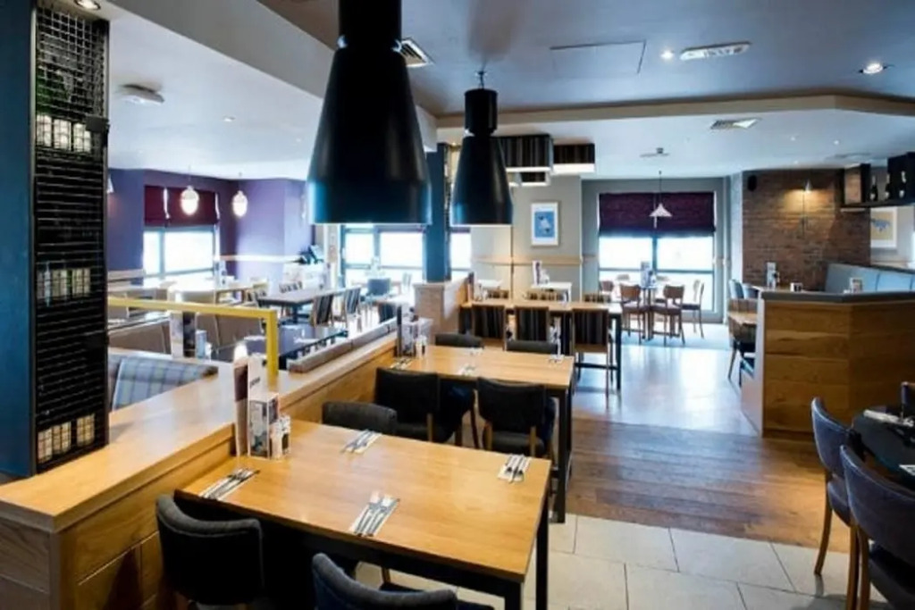 Premier Inn Stirling City Centre