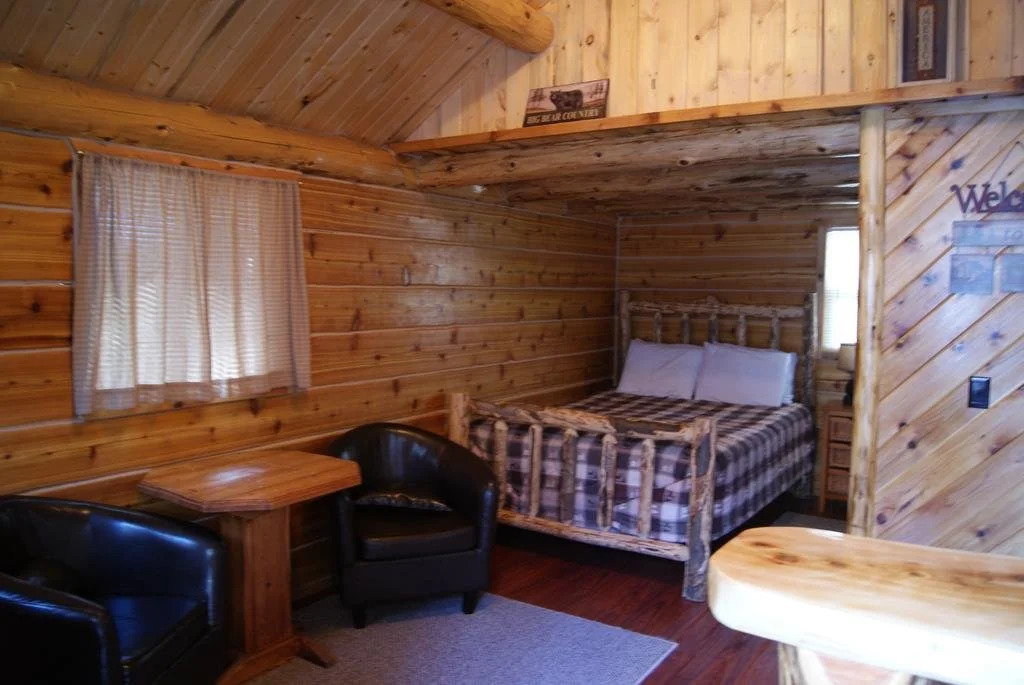 Riverfront Motel & Cabins