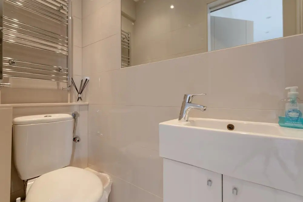 Stylish 3 Bedroom Apartment In Pimlico