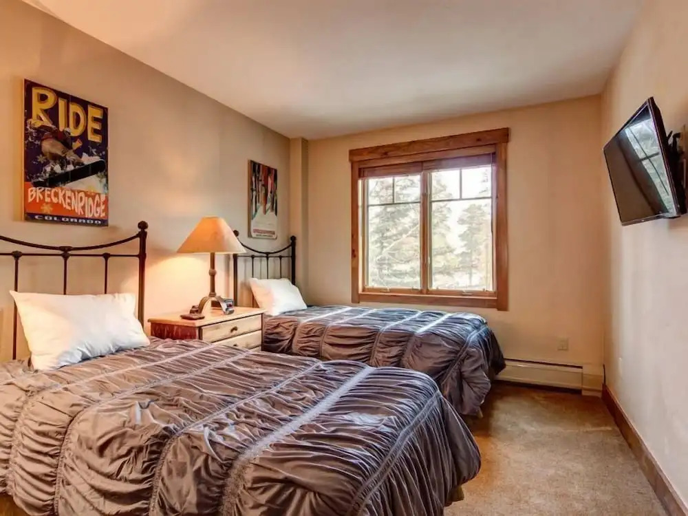 Luxury 3 Bedroom Mountain Vacation Rental in Breckenridge Just Two Blocks From Downtown