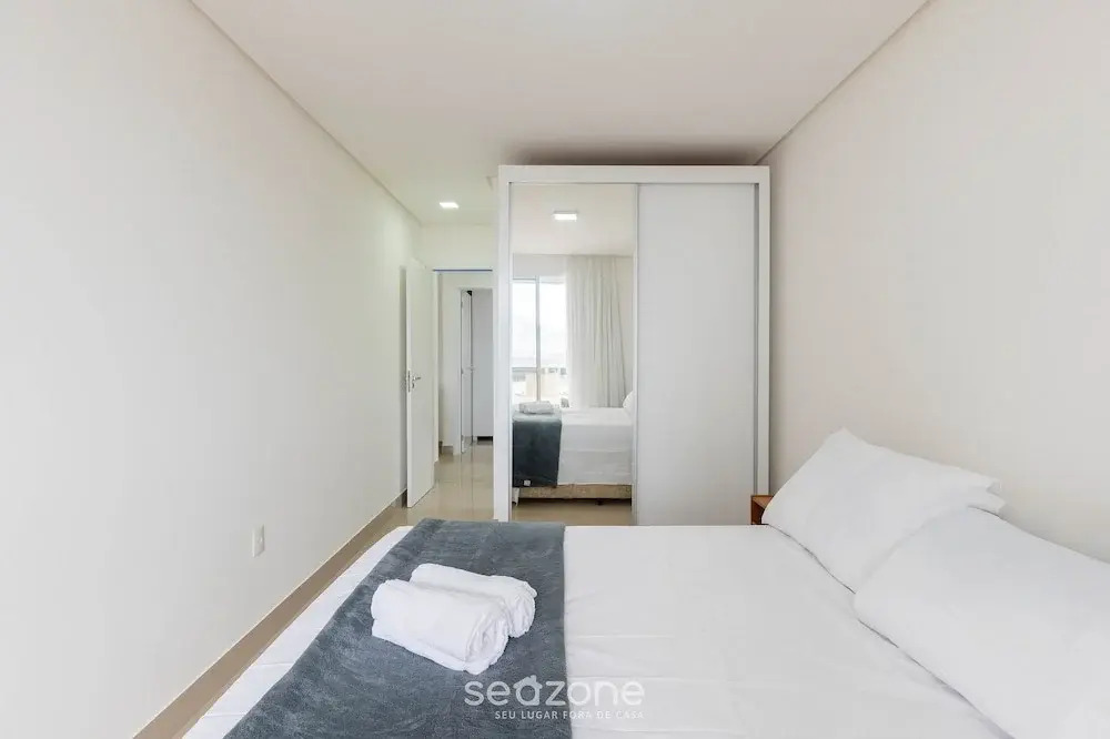Apart With 2 Bedrooms 400 m From the Beach Ina1306