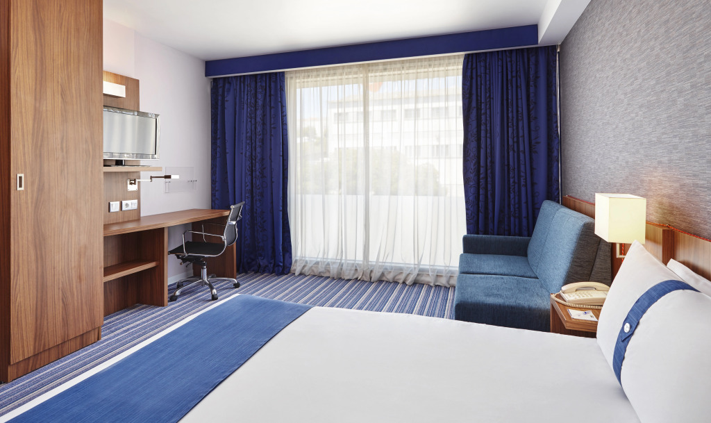 Holiday Inn Express Lisbon Alfragide by IHG