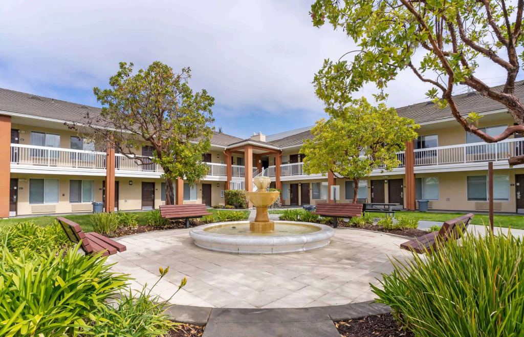 Extended Stay America Suites - San Francisco - San Mateo - SFO