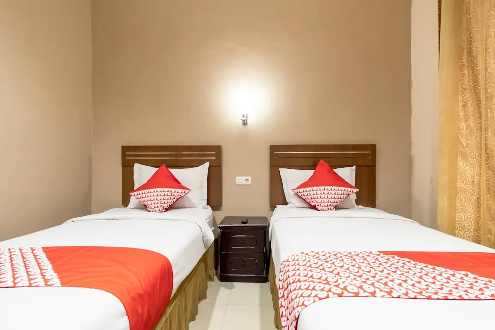 Oyo 1244 Wisma Syariah Aceh House