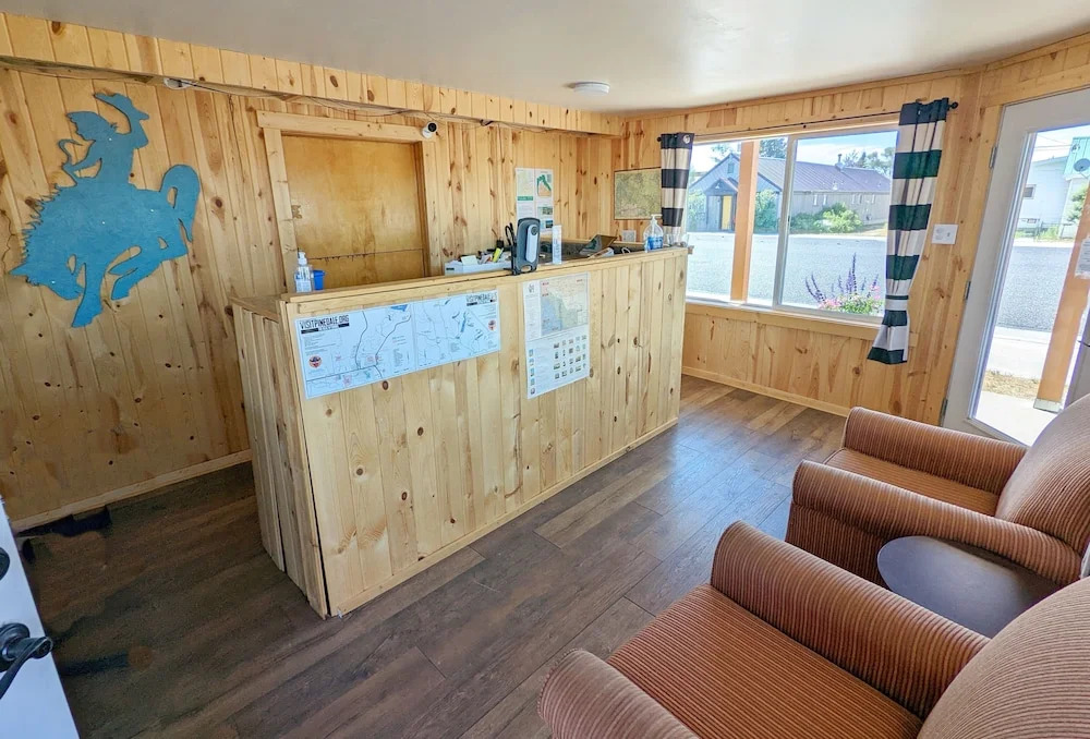 Teton Court Motel