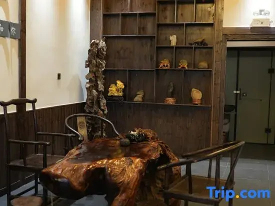 Jinlixuan Homestay (Border City Chatong Lala Ferry Scenic Area)