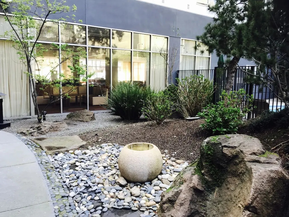 Courtyard Oakland Downtown