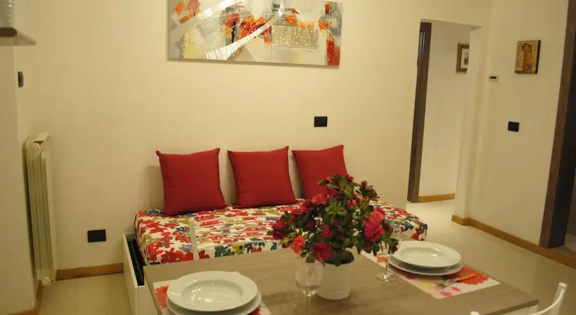 Florence Concierge - Faenza Apartment