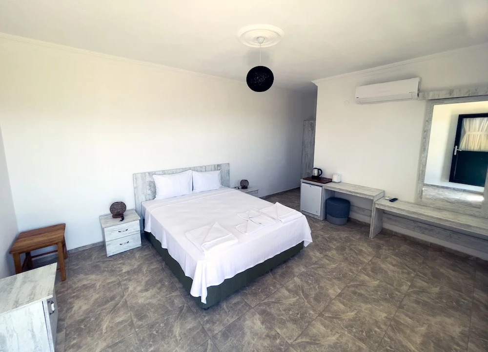 Beacon Hill Suites