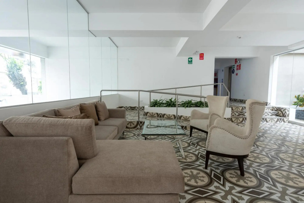 Spectacular 3BR 2BA Parking