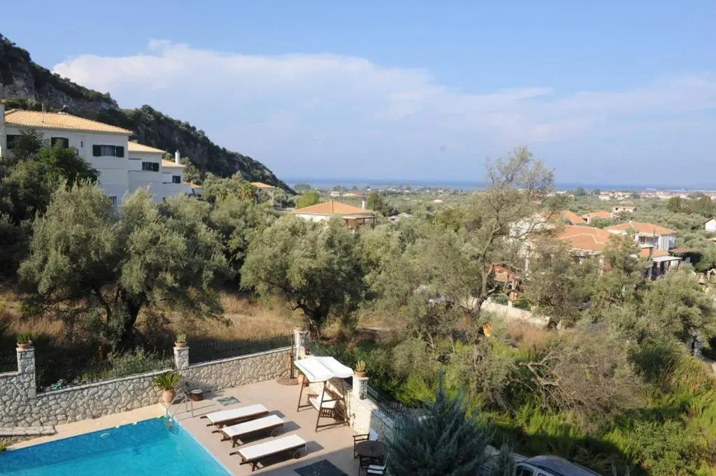 Pirofani Villa Apartments