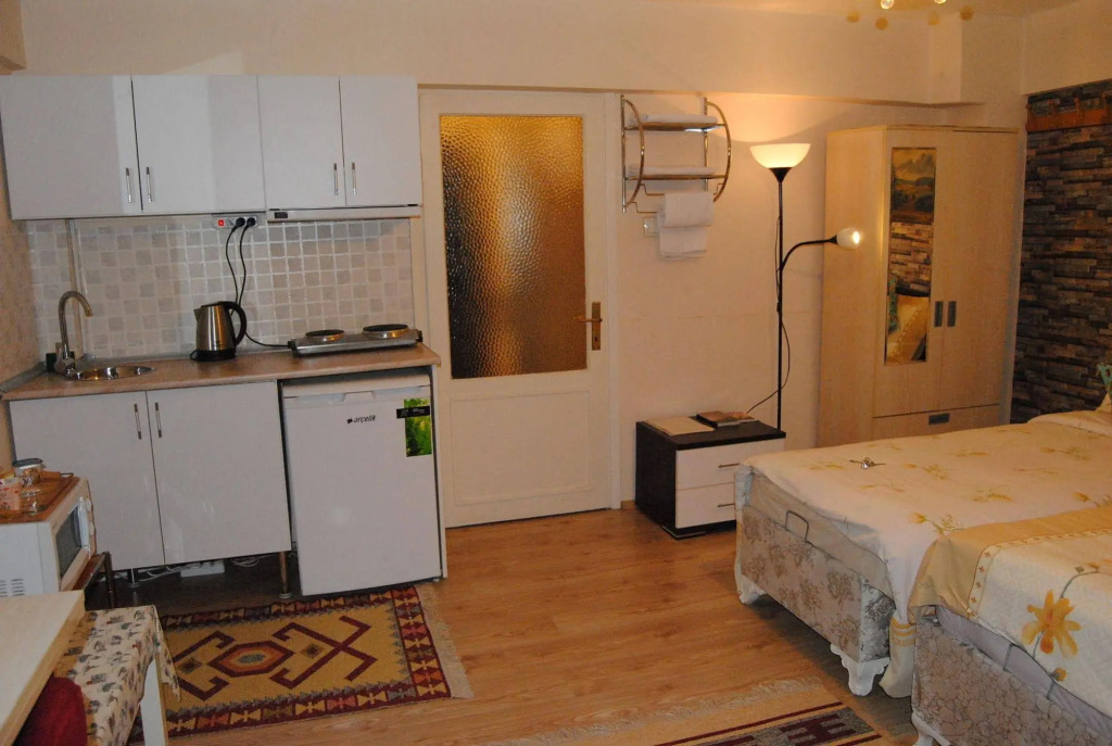 Falcon Suite