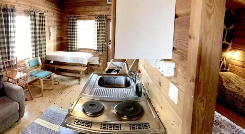 IK Rooms & Camping