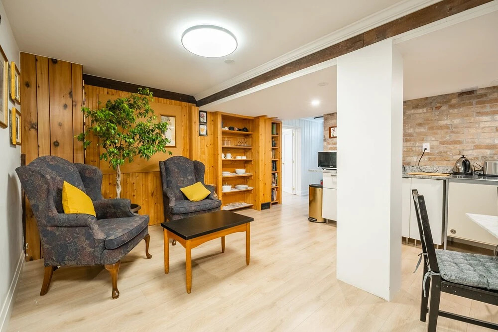 GLOBALSTAY Sunny Basement Brontë park