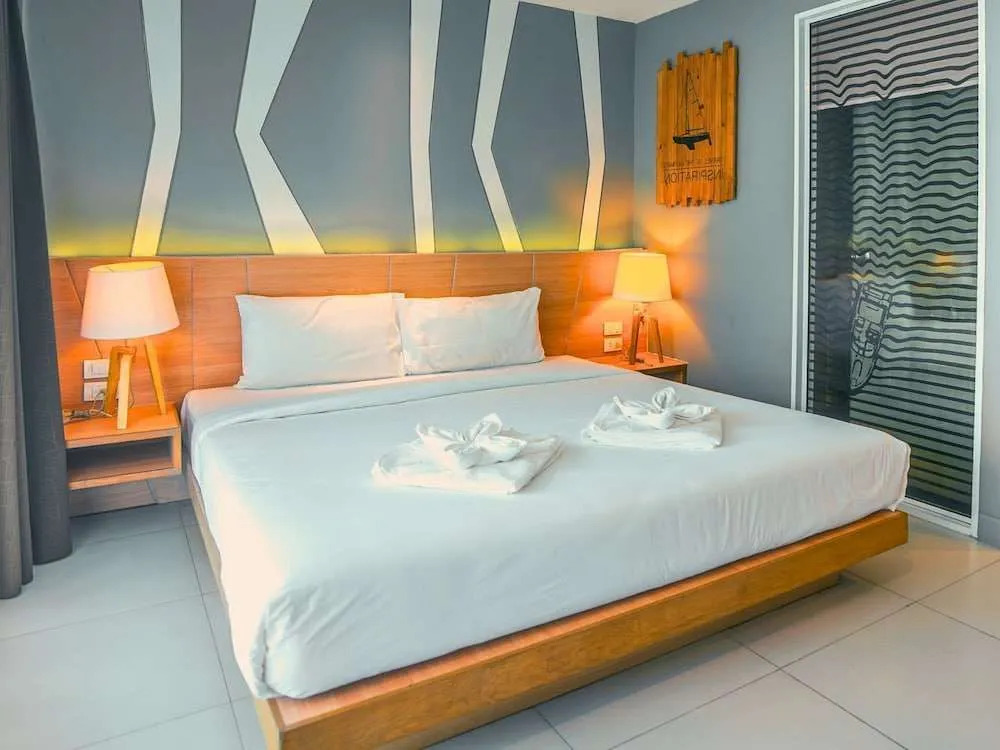 Mad Monkey Phuket