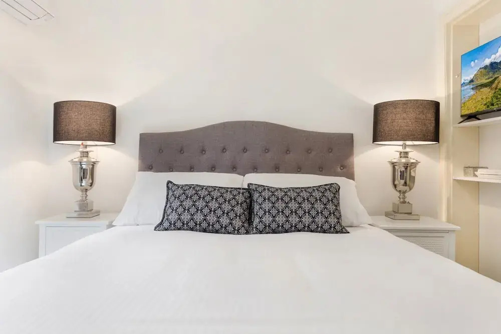 Cosy and Central City Studio Near Attractions