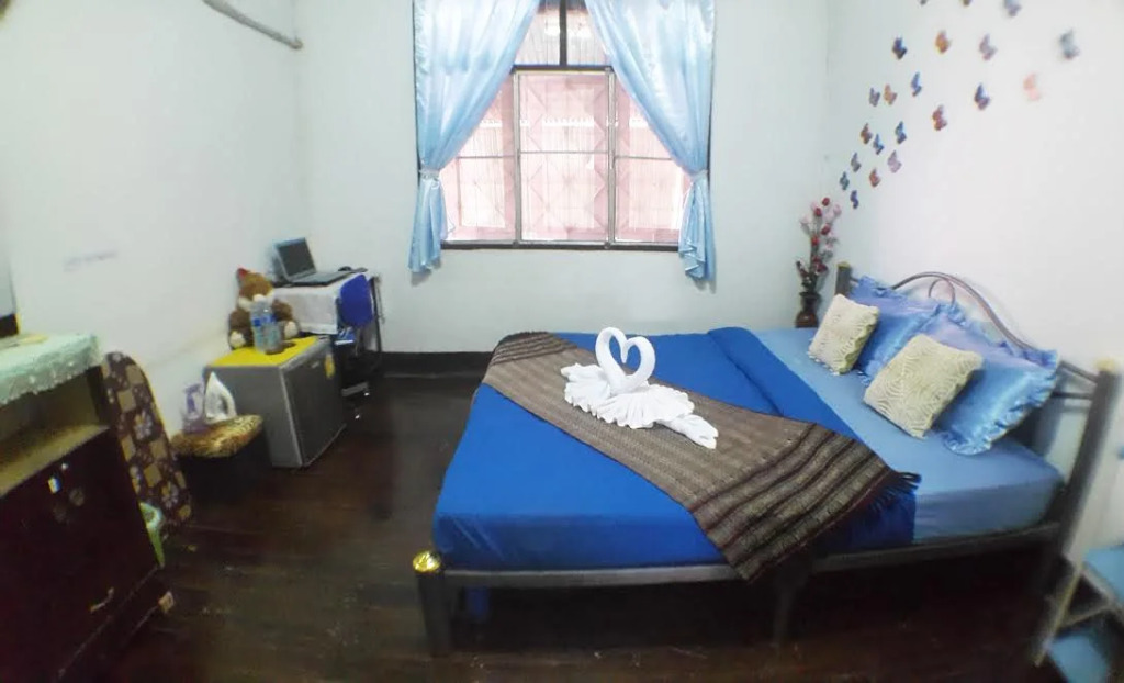 Norachan Guesthouse - female only